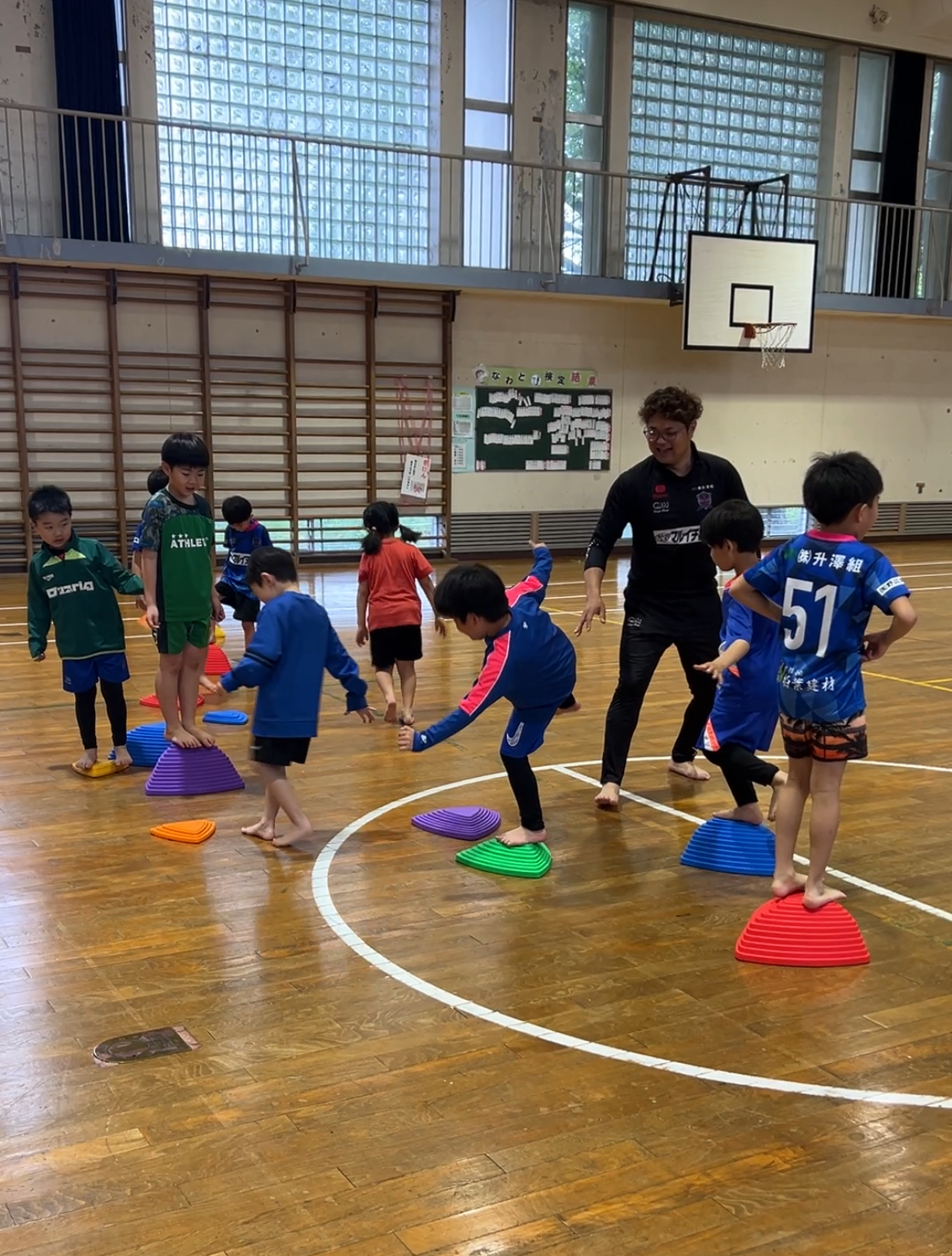 初心者でも安心、楽しく学べるサッカー教室！